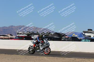 media/Oct-30-2022-CVMA (Sun) [[fb421c3cec]]/Race 8 Formula Lightweight Twins Shootout/